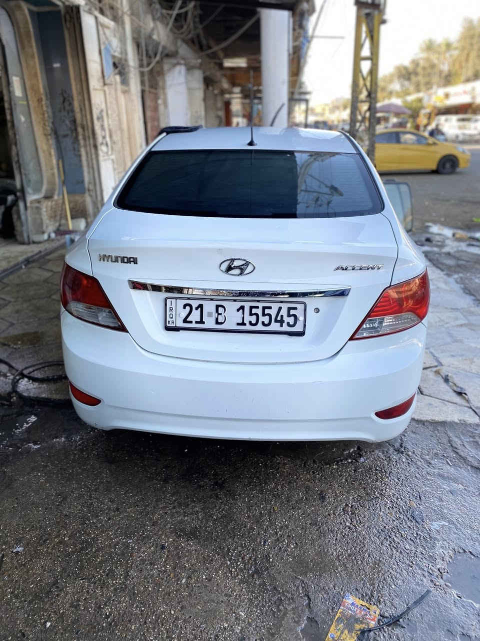 اكسنت2012 خليجي   محرك 1600  دوش

اشاير مري 
تحكم ستيرن 
رقم السليمانية انكليزي 
تخم تايرات جديد  
بيه صبغ الدوسات تكحيل  الباب الأيسر 
مكاني بغداد
***********
