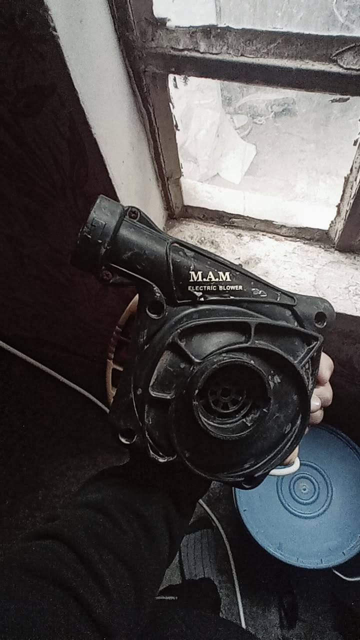 اسلام عليكم♥️
ماطور هوا للبيع نضيف
السعر 40 الف
الخاص مفتوح
وهاذا رقمي ***********
