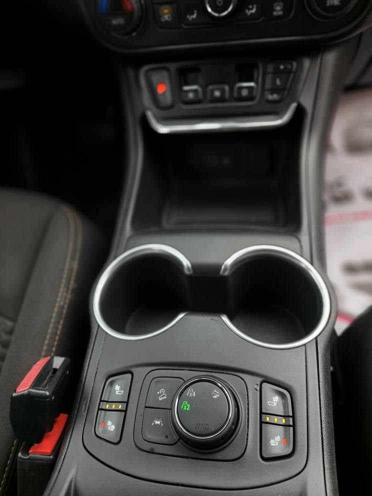 جێمسی تیران ، مۆدیل GMC 2020
مواسەفات  بەسمە کوشن هیتەر و کارەبایی 
سندوق شەفت کۆنتڕۆل، ڕادارە خۆی برێک دەکا  ئۆتۆ ئهۆڵد ، دەبل اکسل  دەبل گێڕە، تەبرید مرکەزی
شاشە و کامیرە هەرچوار دەگا بەسمەیە ..
بەس بۆنید سبوغە کەمێک ناوی گرتوە بەبێ شانسی
تەحویل وگێڕ و مەکینە .بەشەرتە ، کراوەتەوە
سعری 135 وەرەقە ومەجال 
*********** واتساب ڤایبر 
ڕقم شانسی ،  3GKALTEV5LL225480 أربيل, العراق
