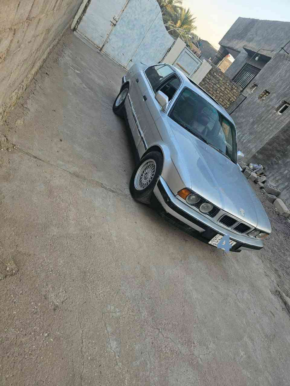 ياالله السلام عليكم 
البيع فقط 
بيع مستعجل 
بي ام 252 موديل 1990
رقم بغداد سنويه ساقطه مداور ثاني يوم 
كير اوتوماتيك 
كير ومكينه مكفولات مكينه مسكر 
سيارة متعوب عليها تعمير كله جديد مصبوغه فرن جديد 
راديتر جديد سلف جديد باتري جديد فيت بم وقاعده جدد
تايرات ويل خليه 
 حداديه خير من الله مبدل دبلات الامامي وقواعد كله جديد 
كهربايات كله شغاله 
سيارة عوزه سلايت الفتحه القماره وعوزه شغلات بسيطه بزايد اذب عليه 3 ورقات ترجع شركة 
وعوزه تنعيم وبوليس عليه واصل حسابه يم صباغ الان صبغ جديد 
لازم سبوع يله تتبولش
عنواني بابل نادر 
45
الاستفسار على رقم 
‏‪***********‬‏
