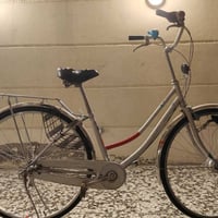 بايسكل 🚲بناتي 💥 لون سلڤري✅ نضيف ياباني 🈹✈️ كير تبديل مكينه داخلي 3 تحو...