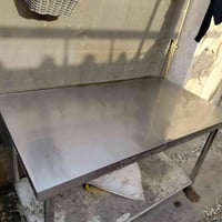 ميز استل استيل متر ونص بغداد شارع فلسطين 07745999445