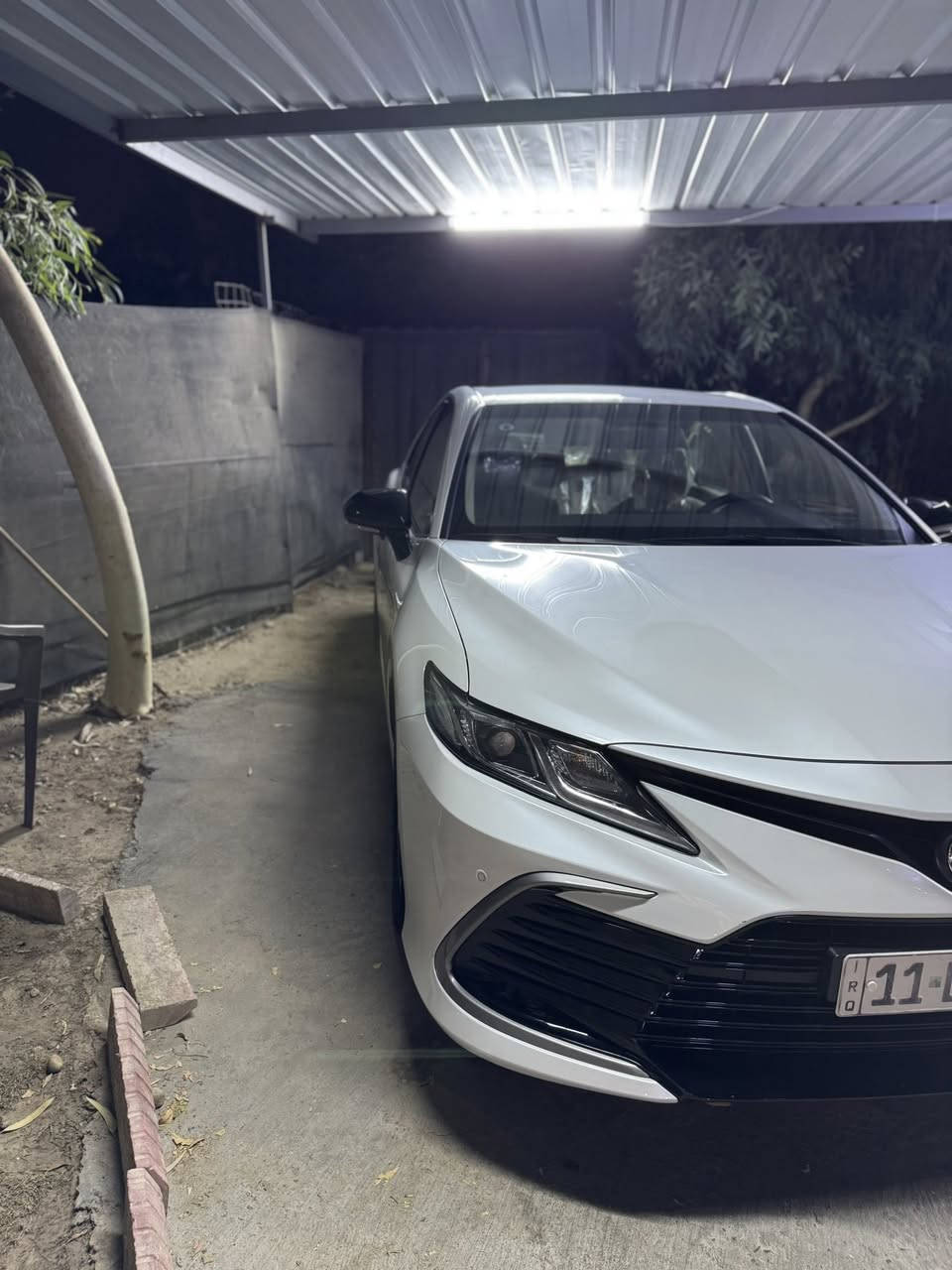 كامري
تويوتا كامري 2024 
مواصفات LE 
عبد اللطيف جميل 
سياره مكفوله 
ماشيه 41.000 
 سعر230 
للاستفسار ***********
مكان السياره بغداد حي الجهاد
