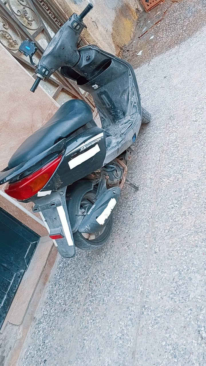 ادمن وافق سلام عليكم دراجه للبيع بريز مكينه مامفتوحه سلف هندر باي وقت دراجه خير من الله لا نضوح ولا تبخير ولا نقص الدراجه خير من الله سبب البيع محتاج واريد ابيعه مكان مدينه الصدر الاورفلي سعرهه ع الخاص


**إذا كنت صاحب هذا الإعلان وتريد حذفه لأي سبب، رجاءا أرسل رسالة إلى الدعم الفني**