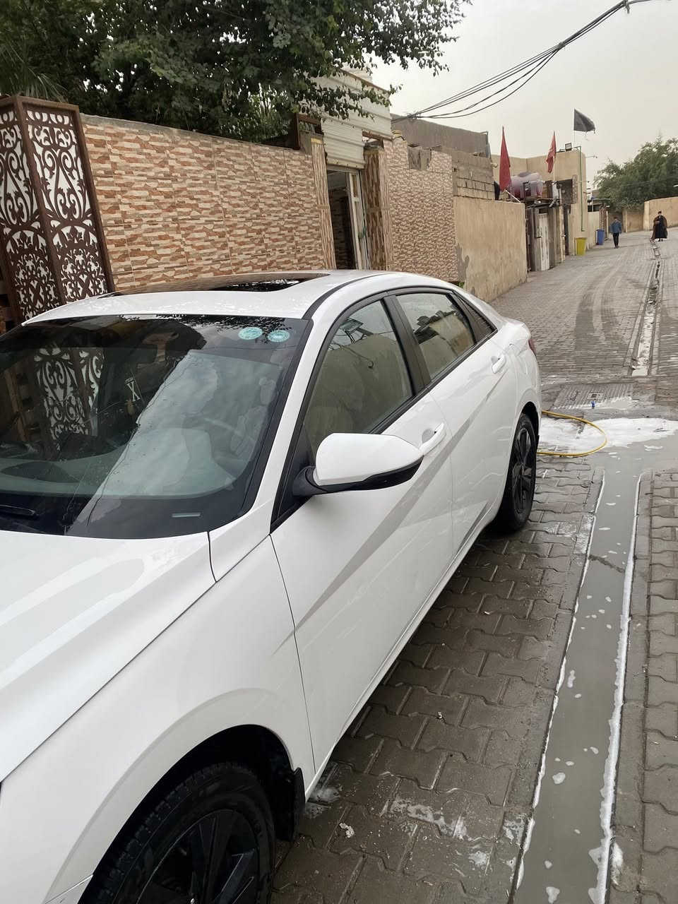 السلام عليكم انتره مديل ٢٣خليجي كوري اصل كفاله السياره بيها ملاحضات طخه بلخاملق الخلفي ورصعه بلباب وضربتين بلبنيد ١٥٨بيها مجال فول عده البصمه ***********الف وستميه دوش

