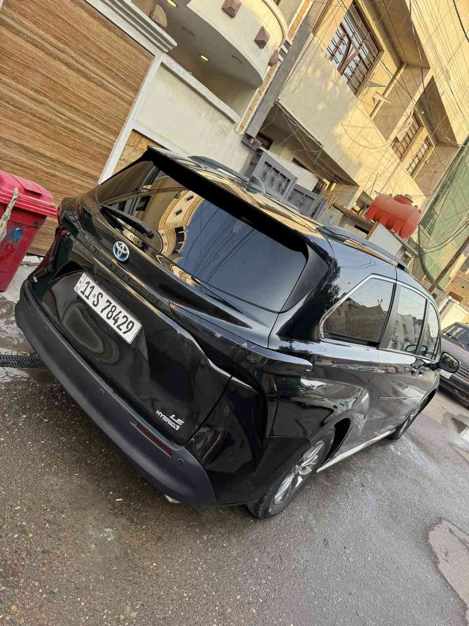 تيوتا سينا هايبرد Le
موديل 2023
السياره بسمي تحويل مباشر
حادث بنيد  وجنطه
البنيد اصلي نفس الون 
والجنطه اصليه نفس الون 
يعني السياره بدون صبغ بدون بارد اوصبغ والسياره بدون ايرباك
السياره جاهزه اي نقص مابيها
السعر 240$
العنوان بغداد  

‏‭0780 774 2309‬
‏‭0773 239 2301
