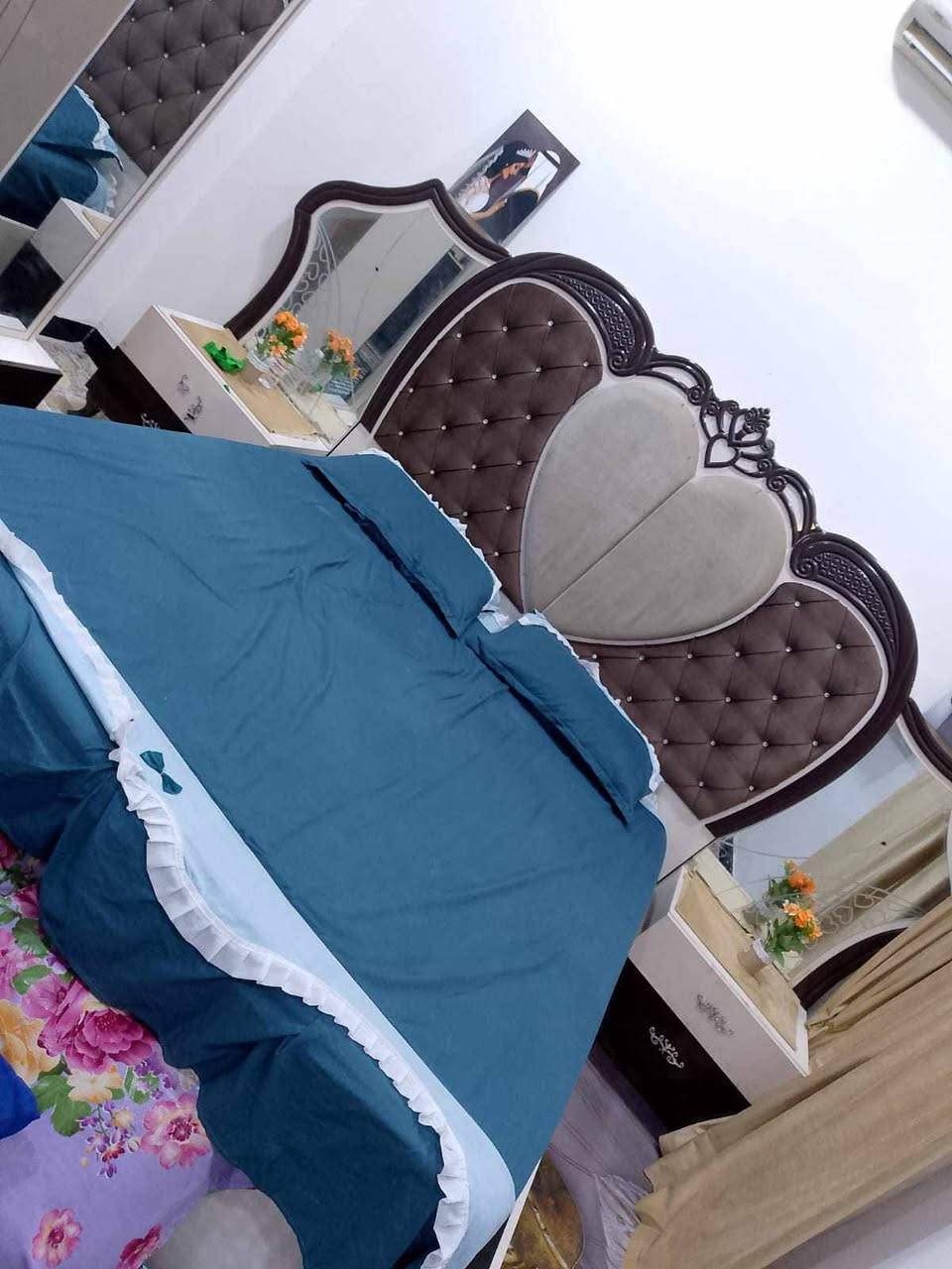 السلام عليكم غرفه تركي اخت الجديده  8قطع  مكانها حي ميسان  الشراي يراسلني


**إذا كنت صاحب هذا الإعلان وتريد حذفه لأي سبب، رجاءا أرسل رسالة إلى الدعم الفني**