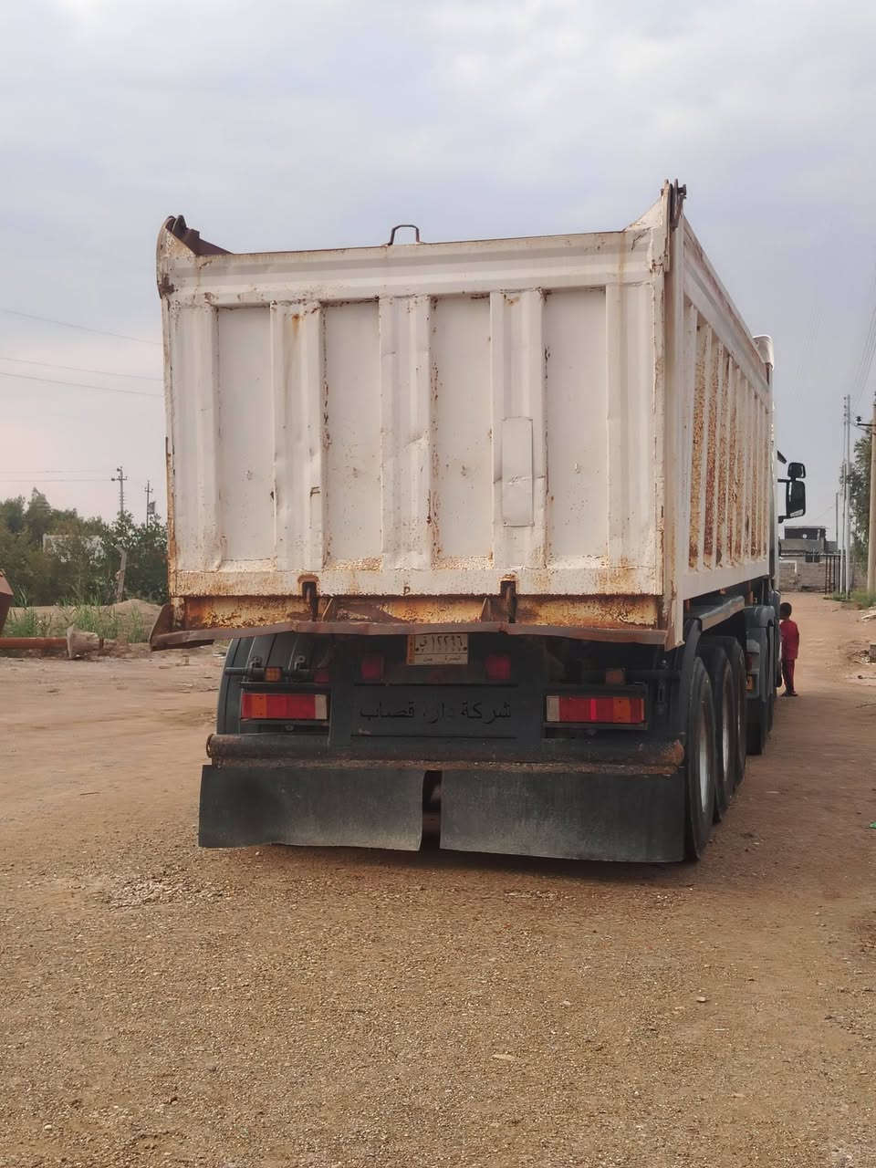 سلام عليكم سكانيه للبيع الفين وسبعه
عربانه دار قصاب
مكينه جديده الفين وربعطعش تخم تاير راس وعربانه***********
