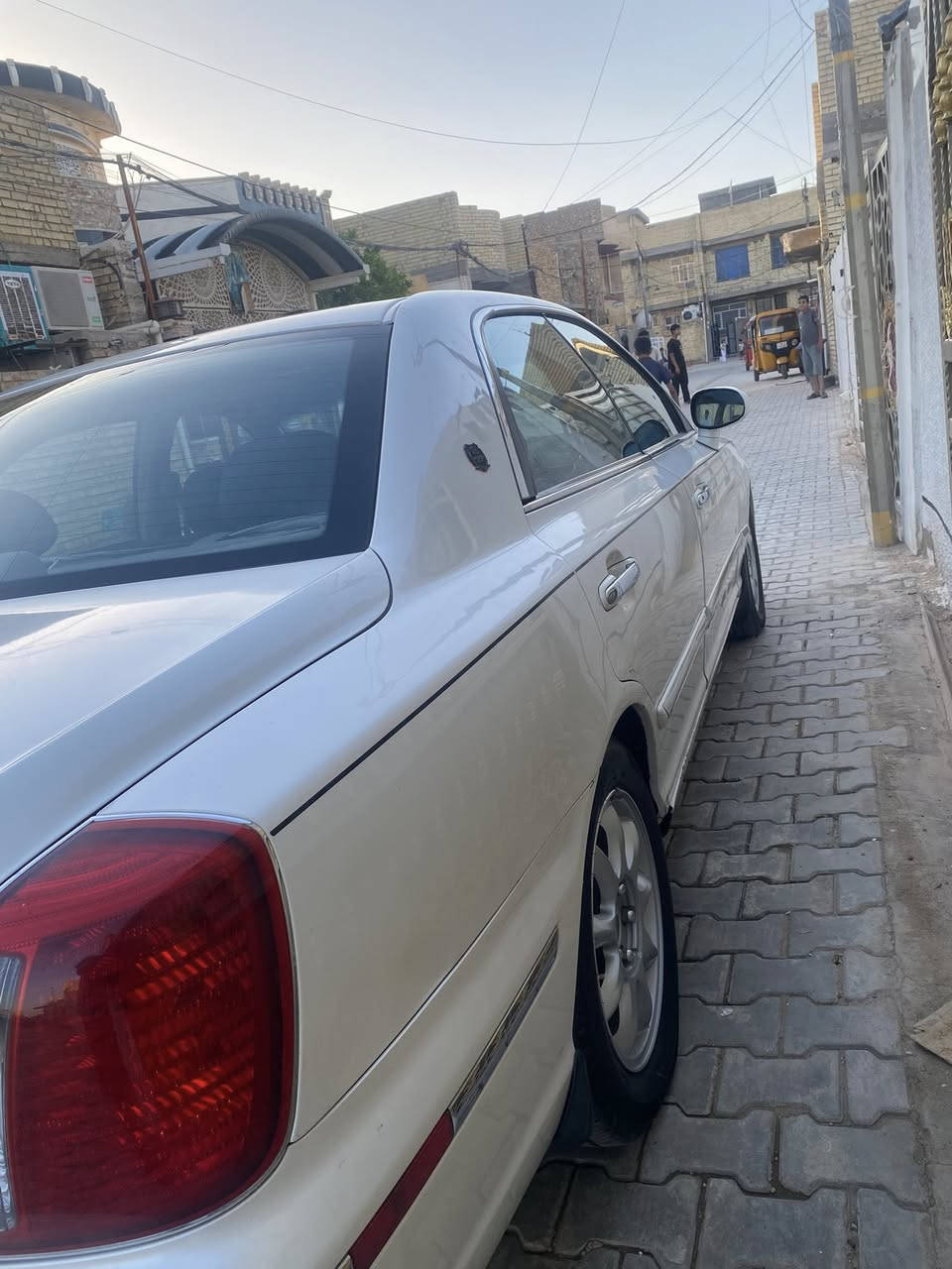 سياره  vip  سياره هونداي سوناتا كراندر(xg350)  فول مواصفاتت

موديل ٢٠٠٤ 

مكينه ٣٥٠٠

رقم اربيل 

تريد تحويل تريد وكاله 

سياره فول مواصفات :

تبريد  قطعتين 

كير جديد 

مكينه جديده 

صدر جديد

حساسات 

شاشه 

فتحه سلايت 

كشنات كهربائي 

تدفئه كشنات 

داخل جلد 

ميموري وضعيات قياده 

والاهم السياره بيها 

((منضومه غاز )) ٦٠ لتر

  

مري كهربائي وحساسات 

 السياره كلش راقيه ونظيفه مابيها اي خياس 

السياره بيها قطع صبغ وانضربت عندي جاملغ ايمن ورجعته بارد وماصابغه بعدني

مكاني بغداد رحمانيه الشعله)رقم ***********

السياره عارضها 65 وبيها مجال
