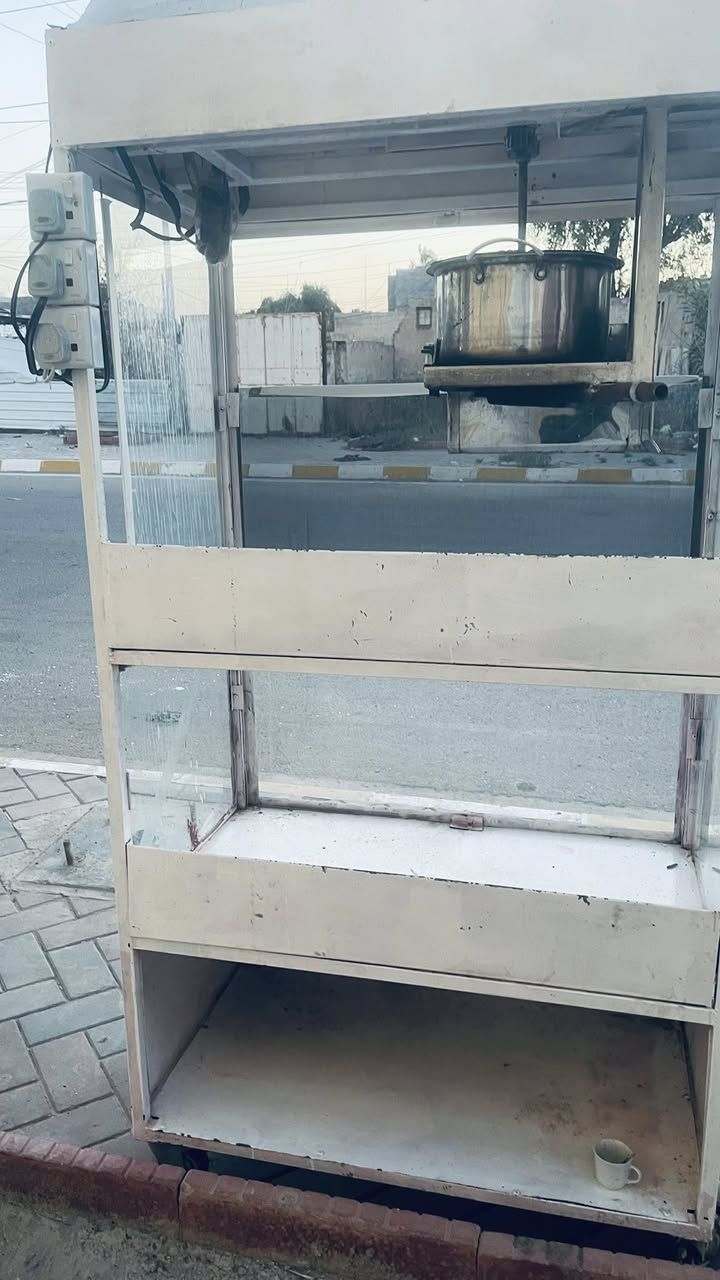 محمصه حب وشامية 
نضافه جدا سعر ٤٠٠وبيهن مجال بصيط
مكان حبانيه
‏***********
