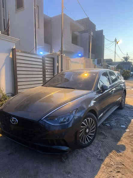 سلام عليكم سوناتاموديل2023هايبرد
داخل جلد اسود
 كأمره خلفيه دواره
حساسات إماميه خلفيه
تحديد مسار و رادار
تحكم عدسه لايت 
مري شفط
كير دكم
دبل ساحن وايرلس 
شاشه جبيره لمس
شستم صوت 
لون فيلي 
تحكم تبريد لمس
تبريد خلفي

للاستفسار ***********
مكاني بابل
