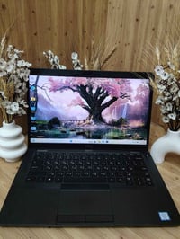 Latitude 5401 • i7 الجيل التاسع • رام 24GB