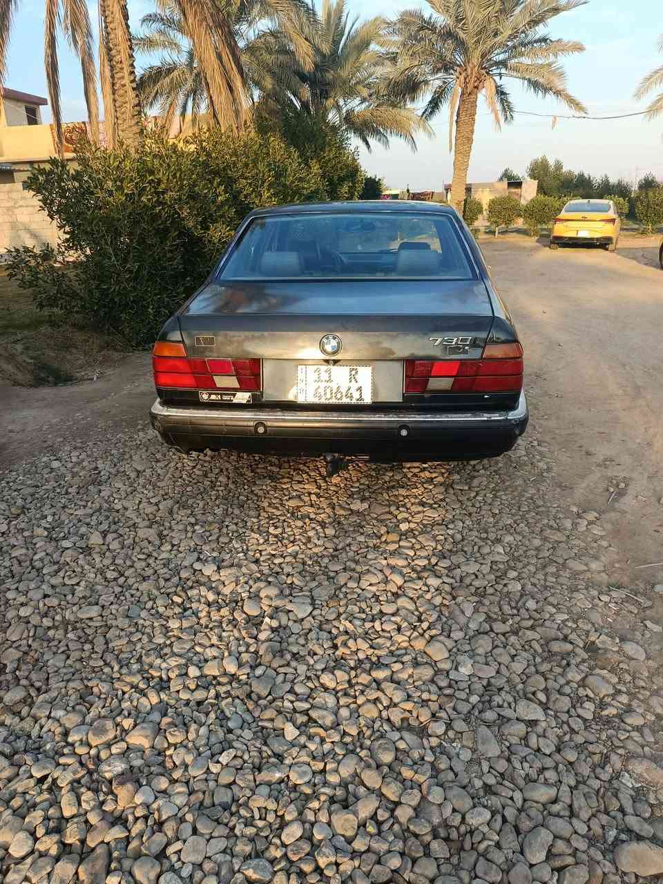 السلام عليكم    BMW 730  موديل  1994 مكينه و كير و كشر كفاله كير اوتو  مكينه 3500
بدون صبغ خلاص بلاديه حتى من الصبغ 
دبل ايرباك دبل جكمجه جام كهرباء 
تبريد ثلج وشغال قطعتين 
كهربائيات على وضع البلاد بدون جطل حداديه جديده  جاهزه بدون نقص  رقم بغداد الدولي باسمي هزه قبل شهرين 
السعر 39 وبيها مجال بسيط 
مكاني واسط الصويرة 
***********
