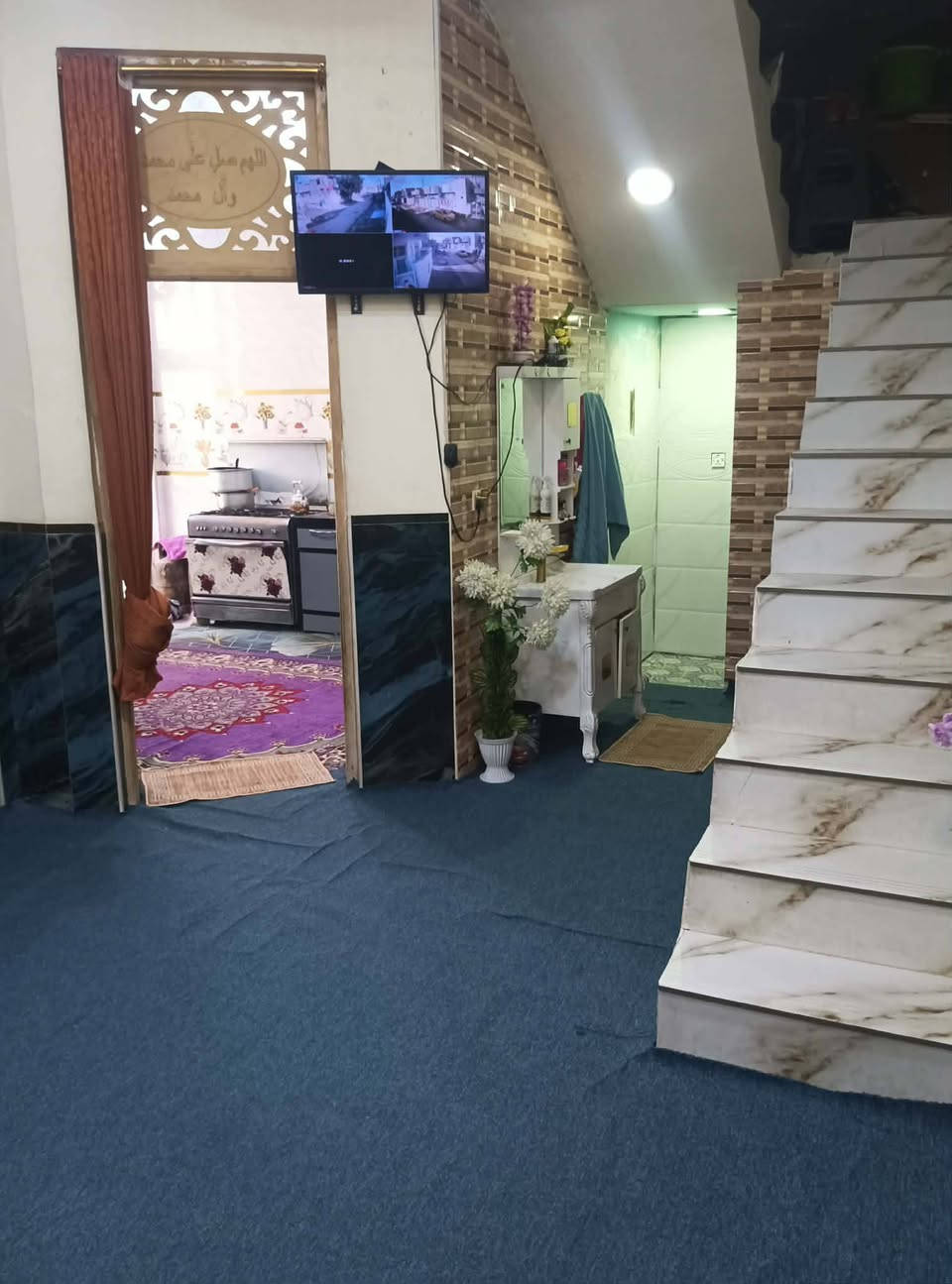 السلام عليكم دار للبيع 100 متر مربع طابق واحد بل زراعي سند 25 باقي التفاصيل رقم ***********
