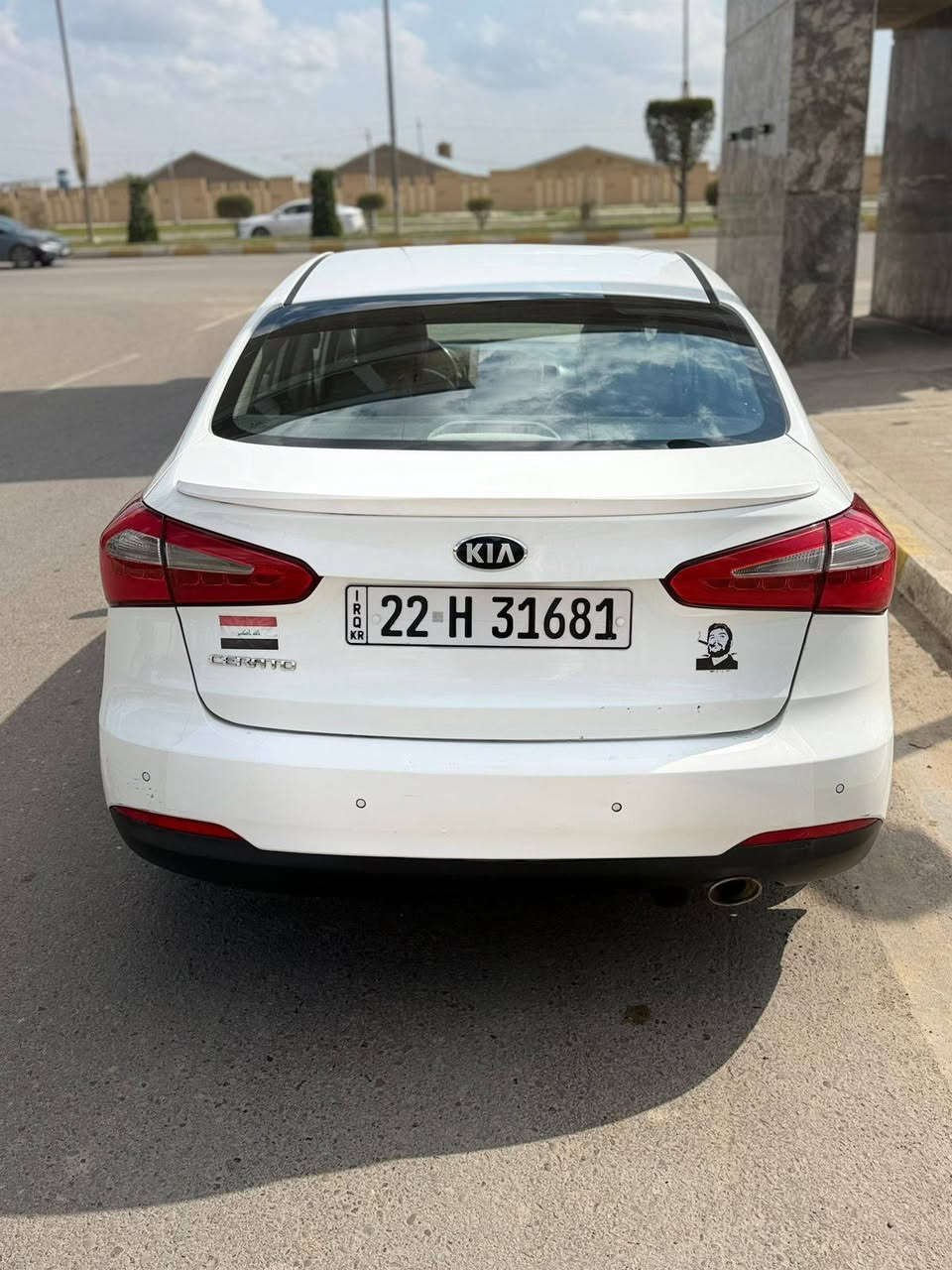 اسلام عليكم سيراتو ٢٠١٤خليجي فول مواصفات كفاله من صبغ بيها بارد فقط شويه بجاملغ
الخلفي وشويه بالباب محرك كير تبريد صدر كله جديد وسياره مال جناي وجاهزه وتحويل مباشر باسمي رقمها اربيل وسنويه جديده موصفاتها حلوه فتحى مري شفط وتبريد قطعتين سياره حلوه وبالعافيه ع الي ياخذها سعرها ١٢٥ مكاني فلوجه ***********
