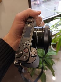 سوني ZV-E10 • كاميرا • توصيل محافظات