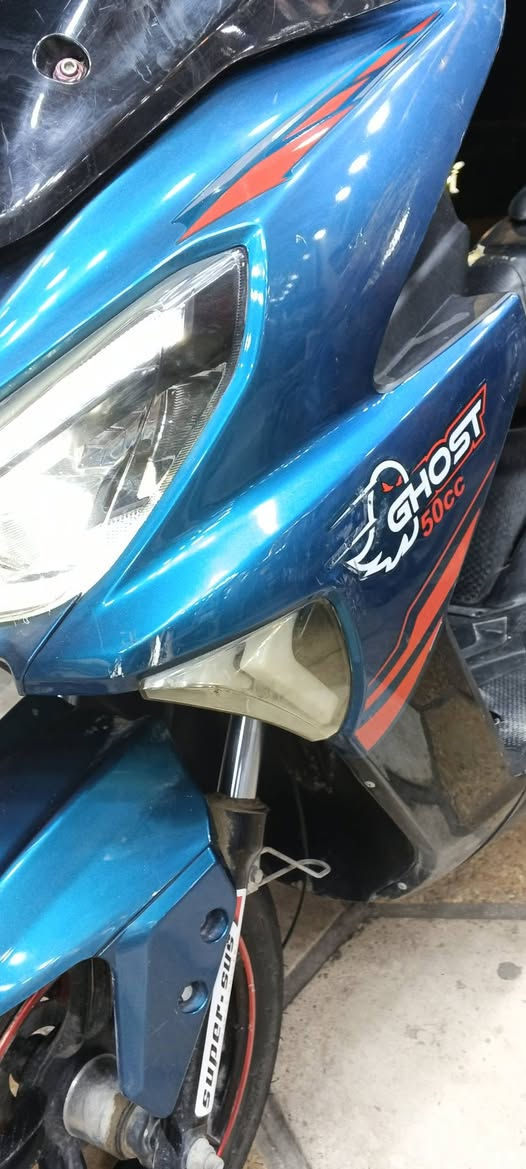 السلام عليكم دراجة سكنس رياضي مستعجل ع بيع كلشي شغال سلف هندر كهربائيات السعر 350 بلاش ناصريه المركز ***********
