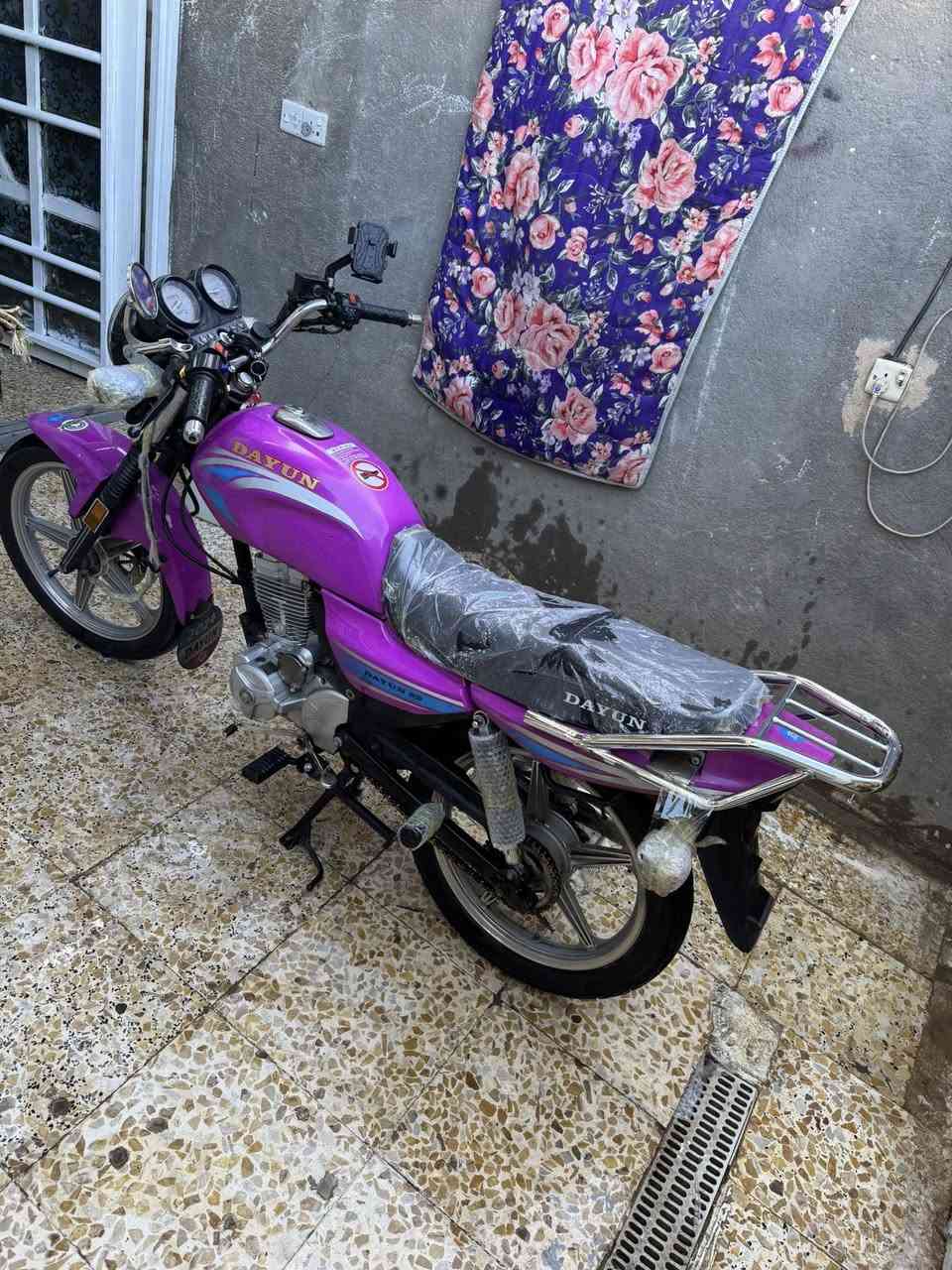 دايون بنفسجي اصل مديل 23طالعه بل24حلوه اوراق اصولي وكيل ثامر دراجه شوفت عينكم عل نضافه  مكاني كربلاء يم محطت سما كربلاء الخاص مفتوح للتصال فقط ***********
