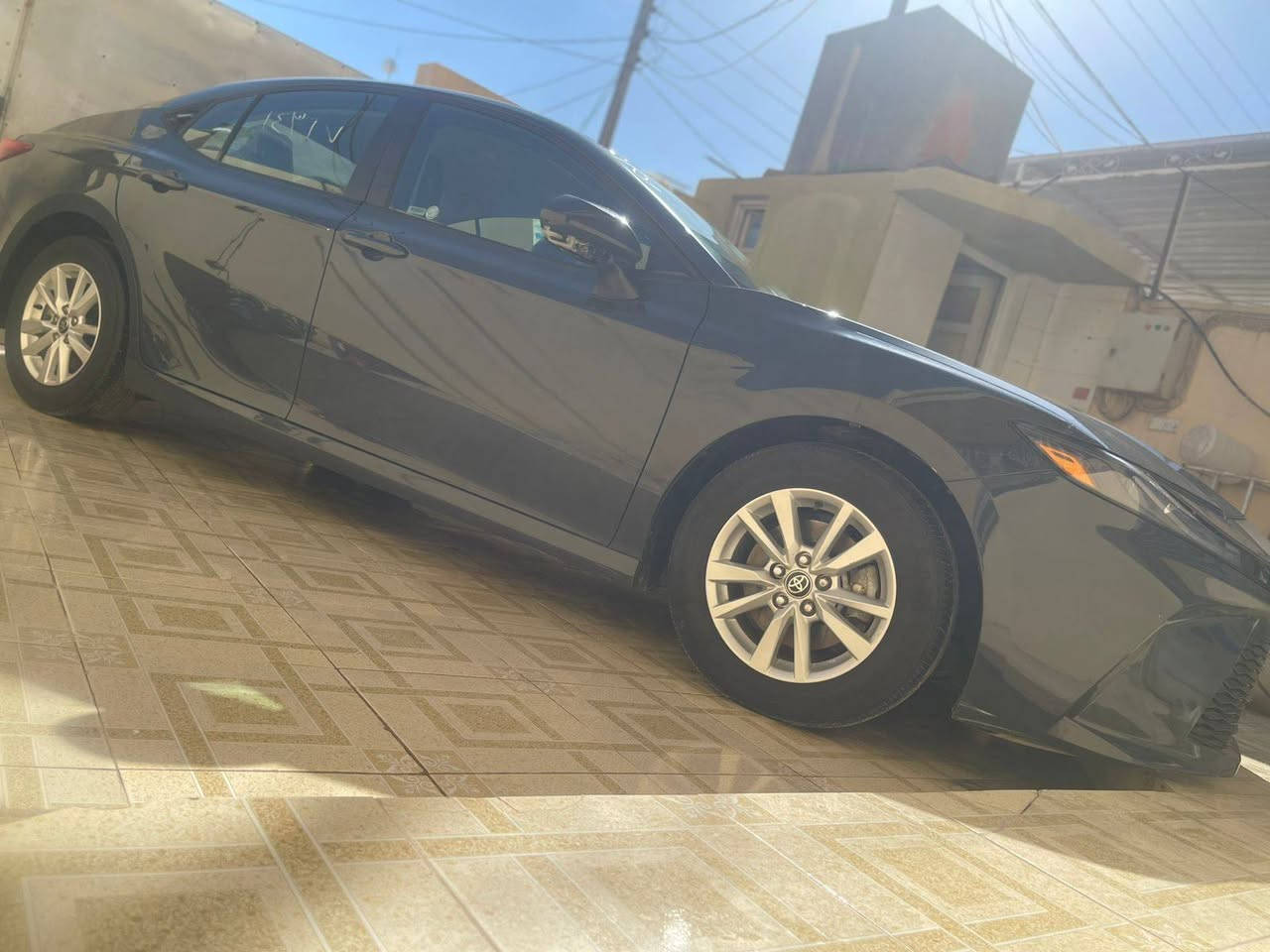 االسلام عليكم
كامري هايبرد
2025 دخول جديد رقم بغداد
مكينه2.500 بانزين و هايبرد HEV 
فئة ال Le ماشيه 33 الف ميل
حساسات
تحكم ستيرن جهتين
رادار امامي
رادار جانبي
قياده ذاتيه
كروز سرعه
مانع انزلاق
مانع تصادم
حساسات ضغط الاطارات
بك لايت لد   LED
لايت زنون امامي بلادي LED
ويل 18
محدد مسار
تصحيح مسار
حساسات ستيرن التنبيه  
مودEV
اوتو هولد
 بصمه
3أنظمة قياده ECO / Normal / Sport 
قطعتين تبريد
سايد بريك بصمه
نضامGBS + خرائط
اوامر صوتيه وتسجيل صوتي
كامره خلفيه
منافذ تايب سي 
شحن لاسلكي 
وبعد بيها مواصفات معروفه
سعر194بيها مجال شي بسيط
مكانها  صلاح الدين سامراء 
‏  التواصل عبر الاتصال فقط ووتساب *********** 
ضرر امامي وبيها ملاحضات بسيطه 
والضرر مرفق بل الصور
