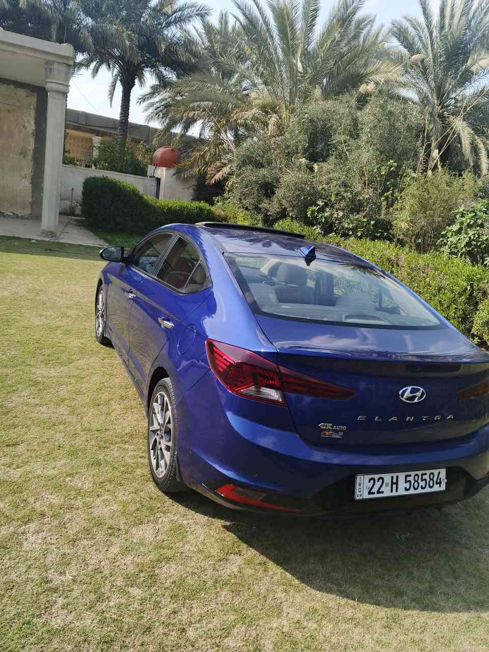 السلام عليكم
النترا موديل 20خليجي 
فول مواصفات 
السعر 150
***********
