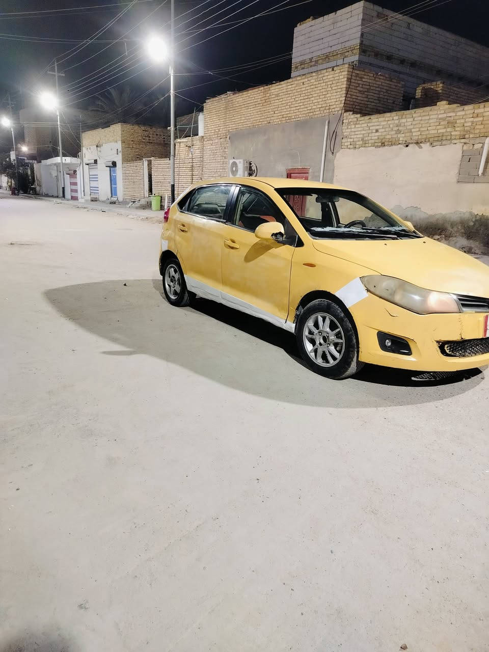 يالله سلام عليكم شيري فلاوين موديل 13 سنويه ل 27 سعرها 18 وبيها مجال قليل عليها 200 الف هيئه فقط غرامات مصفره
مكينه وكير اوتماتيك كورلا vvtمكينه جديده صار اسبوع من شاد طابوكه 
حداديه هم صار اسبوع من كملتها 
كهربائيات عامه شغاله تبريد منضومه كامله بس غاز وليك 
مسجل شاشه سماعات غرفته كلش حلوه سياره جاهزه 
مكانه ناصريه مركز 
شراي اتصل وبخدمتك 
***********
