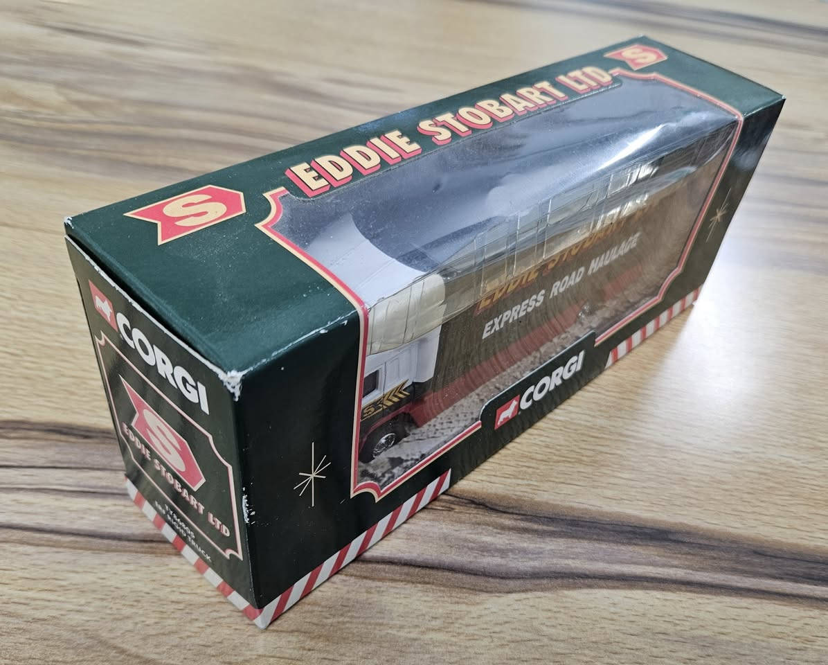 السلام عليكم
للبيع شاحنه نقل بضائع
انتاج Corgi 
السعر 25


**إذا كنت صاحب هذا الإعلان وتريد حذفه لأي سبب، رجاءا أرسل رسالة إلى الدعم الفني**