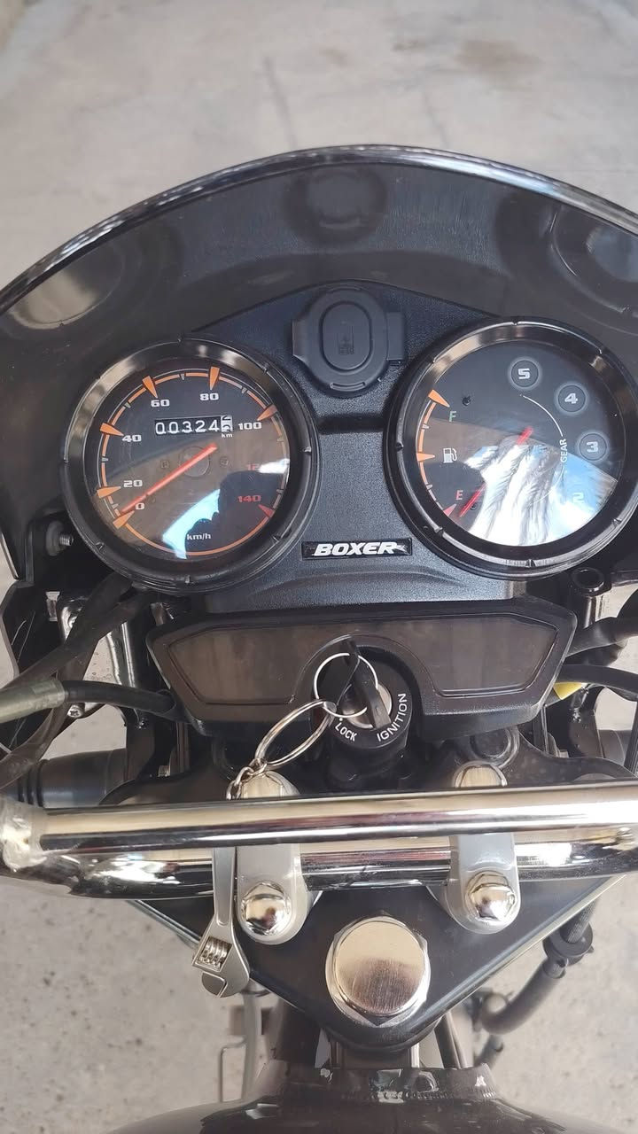 بوكسر للبيع رقم اربيل زيرو
السلام عليكم توفر بوكسر 2025 بعدهي جديدة اخت الزيرو رقم اربيل مكاتبه مال معرض اسويلك مكاتبه معرض جديده باسمك وتروح تحول كل نقص مابيها السعر مليونين 750 اي نقص مابيها 
عنوان بغداد حي الخضراء
للتواصل واتساب عبر الرقم ***********
