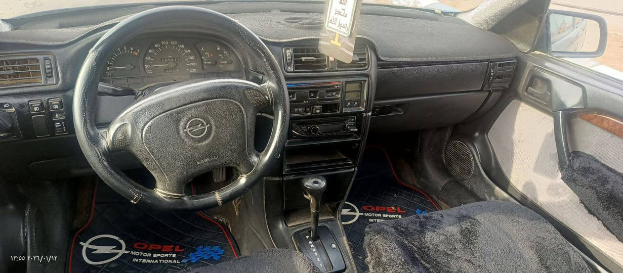 ڤیکترا مودێل 1995  بیلاد خوسوسی تۆماتیک مەکینە 20سەیارەکە فولە مواسەفاتە گێرومەکینەو تەقەوڕەقە بەشەرتە سبوخ عامە لەسەر ساخە بێ لێدانە سەنەوی خلاس بووە سعری 47مەعامەلە *********** *********** أربيل, العراق
