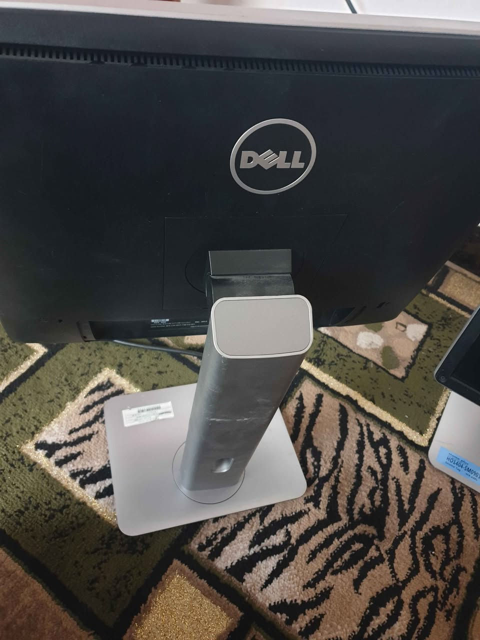 شاشات ديل عدد4
الحجم 19..شغالة بدون عيب او تصليح شبه جديدة 
بيها منافذ DP..VGA..DVI..و5منافذUSB
قاعدة متحركة 180درجة 
الشاشة قلابة180درجة 
صورة نقية 
سعر القطعة 55الف ..ومجال اذا كلها 
المكان بغداد كرادة 
لا يتوفر توصيل نعتذر بغداد, العراق


**إذا كنت صاحب هذا الإعلان وتريد حذفه لأي سبب، رجاءا أرسل رسالة إلى الدعم الفني**