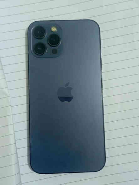 إيفون ١٢بروماكس بطاريه ٨٥ ‏الذكره ٢٥٦السعر ٥٥٠وبي مجال جهاز مامفتوح ولا داخل تصليح ولي يريد يتصل اني بلخدمه ***********
