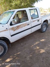 كنو 2006 رقم نكليزي بسمي رقمها واسط كابرته سعره 33 بيها مجال 078298939...