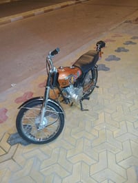 شباب دراجه نامه بي ام BMبدون اوراق كفاله عامه نضافه فول كله جديد دراجه...