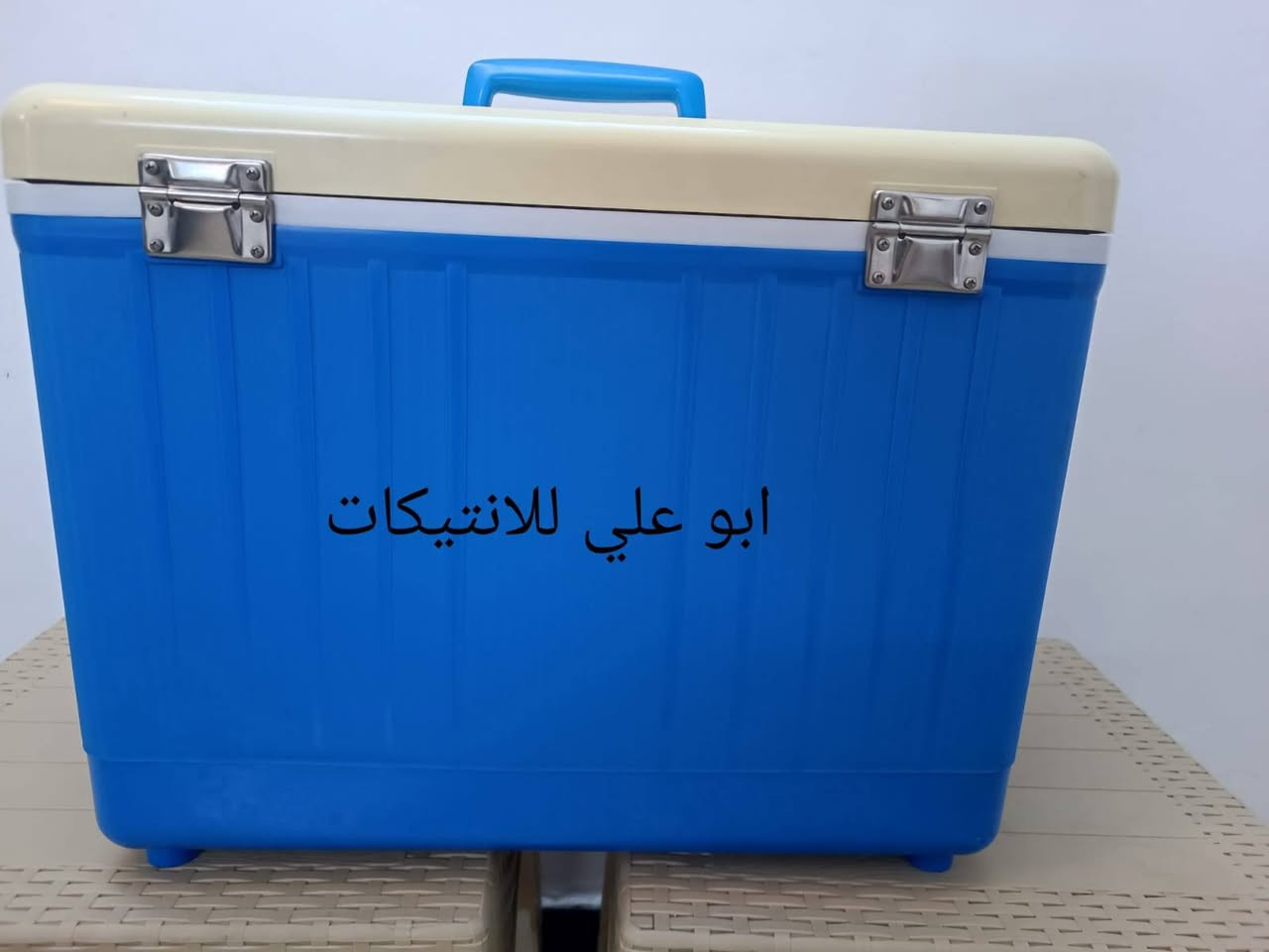 ❄❄❄
للمهتمين فقط قطعة من النوادر لوووك غيرمستخدم ... كول بوكس ياباني حجم 32 لون أزرق إستيراد ألأسواق المركزية للتواصل ع الخاص أو على الرقم ***********
