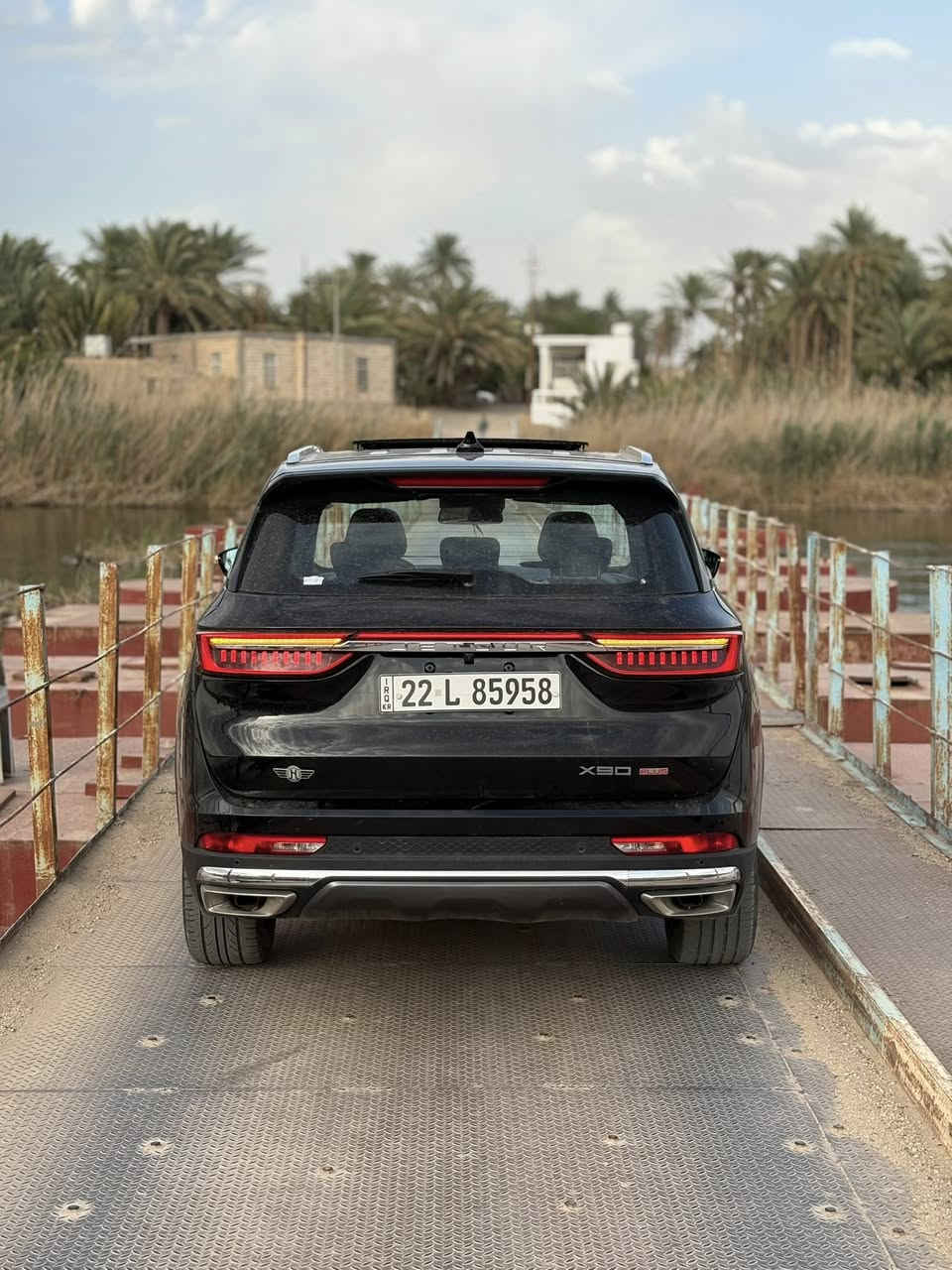 جيتور X90 Plus 2.0L Luxury
الموديل: 2024 (خليجي)

العداد: 86 الف 

السعر :185$

السيارة كل صيانتها بالشركة و جاهزة من كلشي 

المحرك:  2.0L تيربو 254 حصان 

عزم الدوران (نيوتن-م): 390

‎ناقل الحركة: اوتوماتيكي دبل كلاتش من 7 سرعات

استهلاك الوقود: 8.1 لتر لكل 100 كم

السيارة تحت الضمان ضمانها 5 سنوات او 150,000 كم أيهما أولا

 *إطارات قياس 20 إنچ

 *فتحة سقف بانوراما 1.1م

 *الصندوق كهربائي بخاصية استشعار القدم والبصمة

 *مثبت سرعة مع رادار تفاعلي

*نظام القيادة شبه الذاتية

 *نظام الكبح التلقائي في حالة الطوارئ

 *نظام تحذير الاصطدام الامامي والخلفي

 *كاميرات محيطية 540 درجة

 *حساسات أمامية وخلفية

 *نقطة عمياء

*نظام تحذير مغادرة المسار

 *نظام المساعدة للبقاء في المسار

 *شاشة عرض ترفيهية و شاشة عدادات رقمية قياس 24.6 إنچ

 *نظام صوتي متطور 8 سماعات من Sony

 *نظام أبل كاربلاي وأندرويد أوتو لاسلكي

 *مقصورة الركاب من الجلد الفاخر

 *مقعد السائق والراكب كهربائي

 *مقعد السائق مبرد

 *مقاعد السائق والراكب مدفأة

 *مقعد السائق مزود بذاكرة لحفظ 3 وضعيات الجلوس

 *إنارة ترحيبية مع إنارة محيطية

 *عتبات الأبواب مضيئة

*مصابيح أمامية و خلفية أوتوماتيكية LED مع مصابيح نهارية

 *التكييف التلقائي مع الضوء القريب والبعيد

 *المرايا الوسطية مع خاصية التعتيم

*زجاح مزدوج عزل للصوت

 *المرايا الجانبية قابلة للطي كهربائياً ومدفئة

 *ماسحات الزجاج الأمامي مع حساس للمطر

 *دخول ذكي (بصمة) 

 *خاصية إغلاق نوافذ وفتحة السقف عن بعد

 *نظام تنقية مع الهواء مع فلتر N95

 *مسند الذراع الوسطي مع ثلاجة

 *انماط قيادة متعددة

 *وسائد هوائية امامية و جانبية عدد 6

 *نظام الفرامل الأوتوماتيكي Autohold

 *نظام التحكم بنزول المنحدرات

 *نظام المساعدة لصعود المرتفعات

واتساب: ***********
