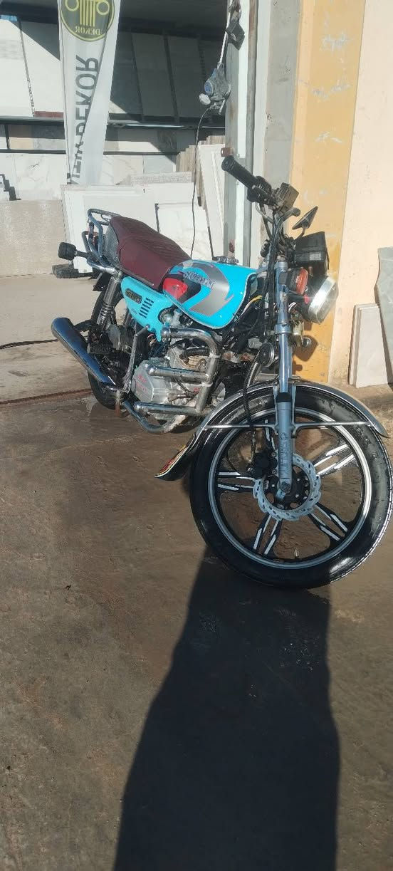 السلام وعليكم موطور يراني كامل شغال ونضافه البيع ***********  السعر 550 وبي مجال
