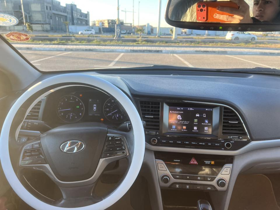 سلام عليكم النترا ٢٠١٨ورارد أمريكي للبيع السياره فول مواصفات فتحه بصمه بصمة ابواب رادارامامي خلفي وجوانب ثلاث انضمة قياده ايكو سبورت نورمال شاشه كار بلي كامره دواره شاشة اعطال ليبيل واحد السياره حادثه كفة بنيد ومعيود نفسه تخم تاير جديد كير محرك تبريد لغد تكم قماره شواصي حوض كفاله السياره بسمي شرط المداور السياره  للاتصال على الرقم ***********
