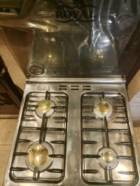 طباخ للبيع او مراوس باكبر صارله سبوع . الكاضمية مكانه  للاتصال 0771535...