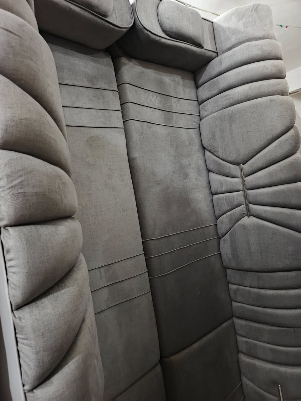 السلام عليكم تم باعون الله وصول حاوية بالة جديد اظخم انواع الاثاث الاصلي مناشى اصلية اوربية العنوان شارع ٣٠قبل نهاية شارع با ماىتان متر على اليد اليسرى مجاور قصي ابو الدجاج ***********مجمع الاخوين
