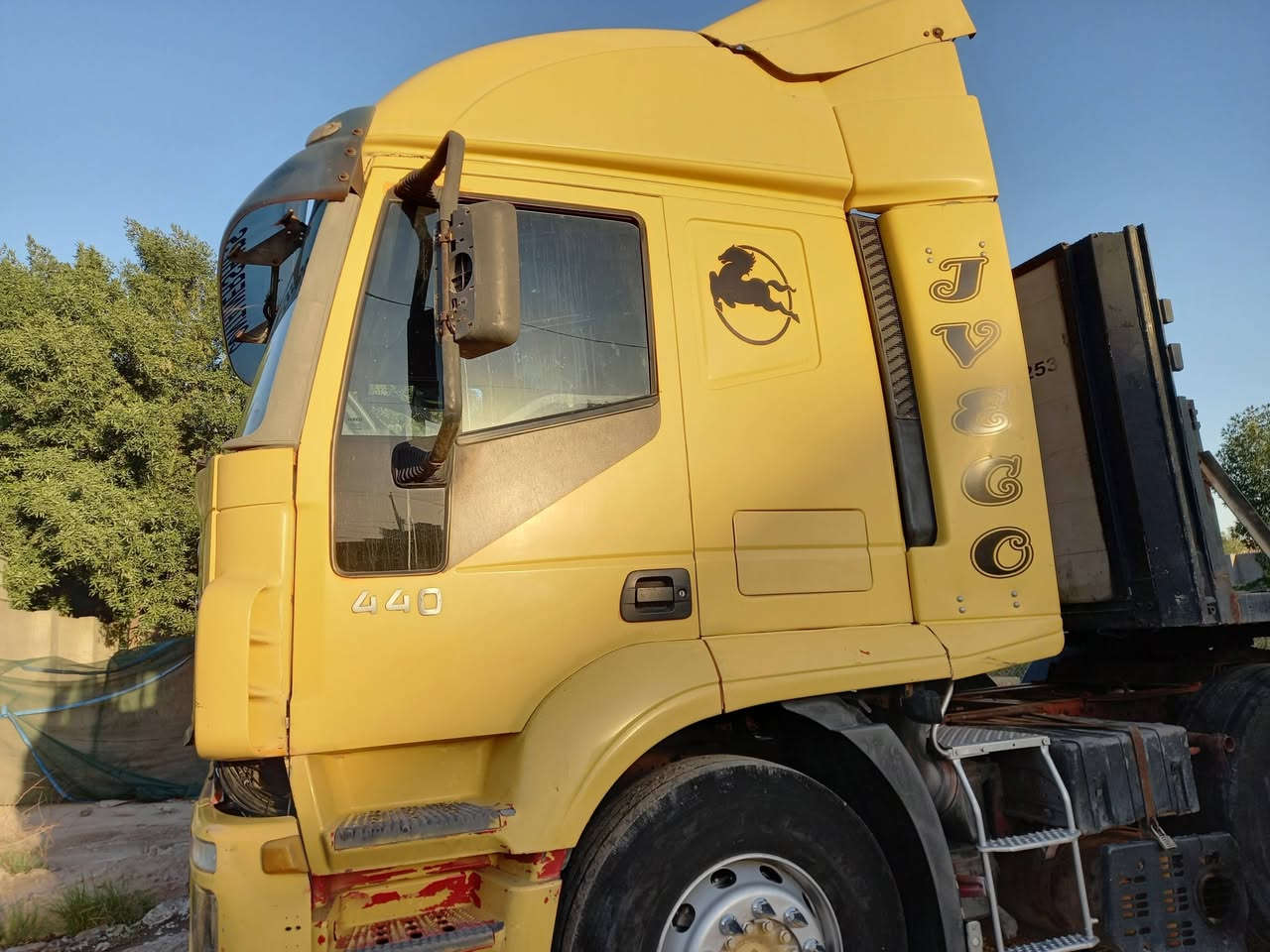 افيكو للبيع موديل 2005 سنكل أمامي بلادي سنويه وهزه جديده سياره بسمي تحويل مباشر بيع كامل راس وعربانه
العنوان بغداد 
رقم هاتف ***********
