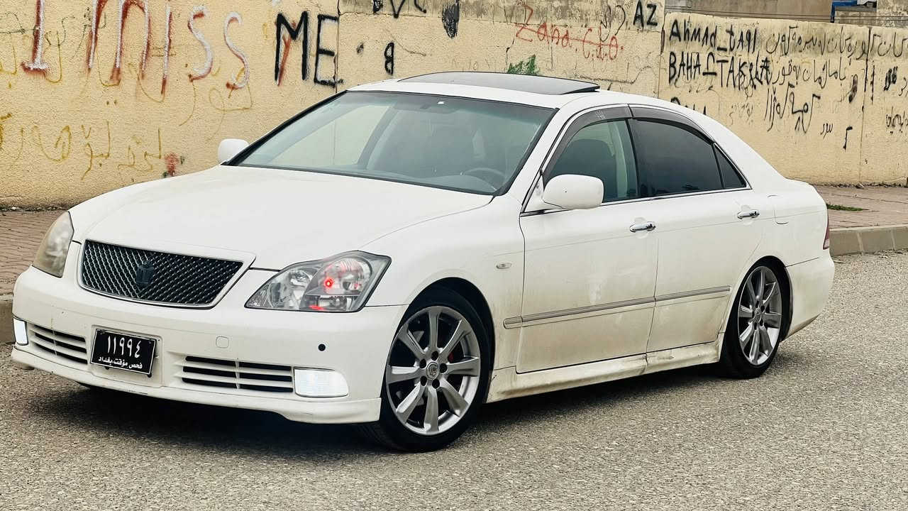 بەناوی خوای گەورە 
شاهینە بڕاوە ، بڕاوە
یەک دەست✔
182✔
فووول فووول 
سڵاید✔
جڵد✔
هیتەر✔
ســـێ دووگـــمــە✔
ناوڕەشی ساج ســور
کامل مەسرەف کراوە
جامی پێشوو دوای هەڵگیراوە بریێکی بەسراوە
بۆنرخ پەیوەندی بکەن بەم ژمارەوە :
***********
***********
