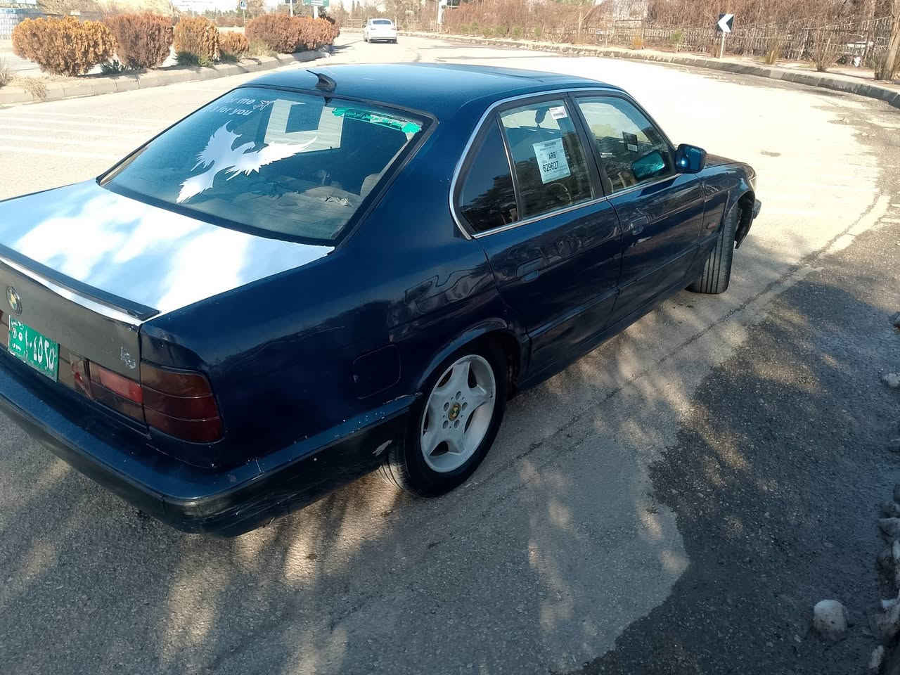 سەرەتا بەناوی خوا BWM520iعادی جام کارە با سلاید ئێباگ سەیارەکە یەک پارچەی بۆ یاخە ئەت دەمێ پارەم ناوێت بڕۆ فەحسی بکە دوای یەک حەفتە پارەم بۆ بێنە بە دڵت موسو بڕاوە بەشەرت سەیارەکە ئەوەلیاتی مەزبوتە سەنەوی ون بوە واجیهەی بۆ کراوە لەڕەسم جوان دەرنەچوە ڕوبەبەڕو جوانتر نەبو مەسرەفی ڕێگاکەیشت بۆ دەگەڕێنمەوە مۆدیل93ئەم ژمارەیە بەس وەتساپی لە سەرە***********؟ئەم ژمارەیەش تەلەفون***********
