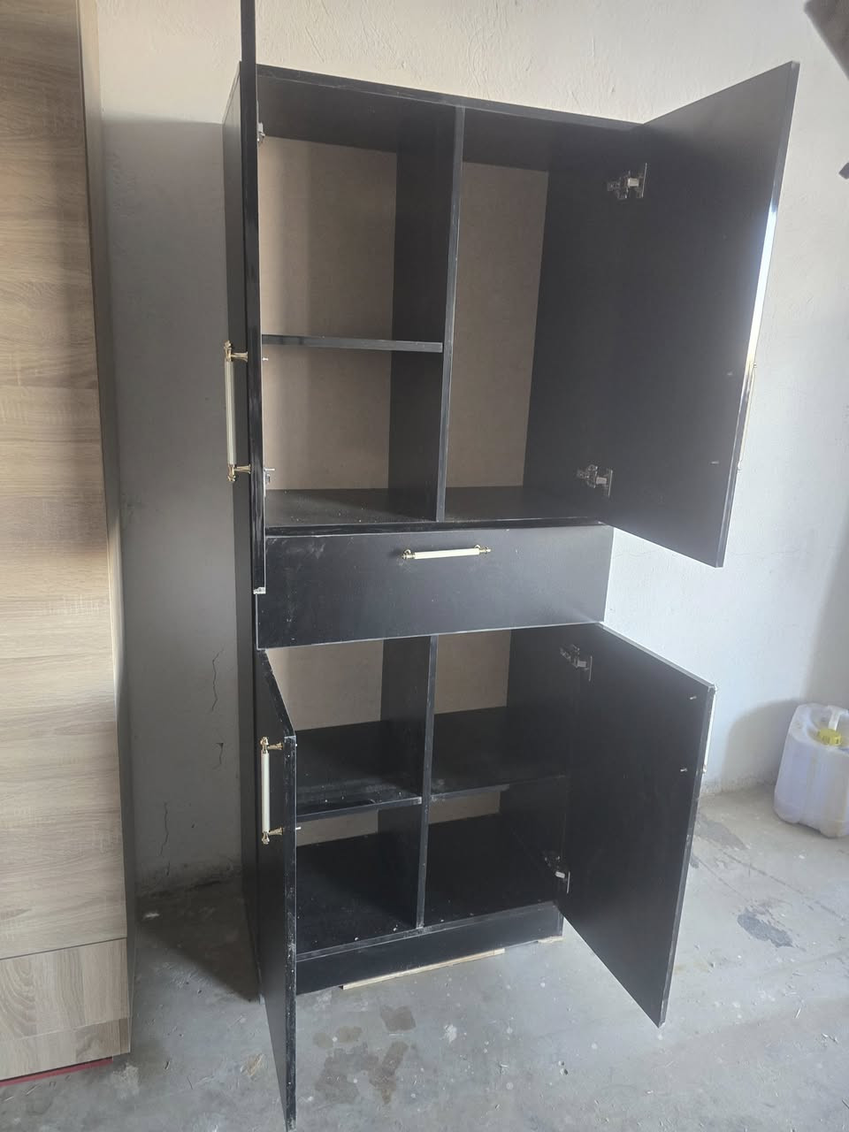 معمل البركه للنجاره 
📞 الهاتف: [*********** ]
📱 واتساب: [*********** ]
عرض شهر رمضان 
كنتور جديد حسب طلب الزبون ب ١٩٥ ألف توصيل مجاني واصل يمكم
