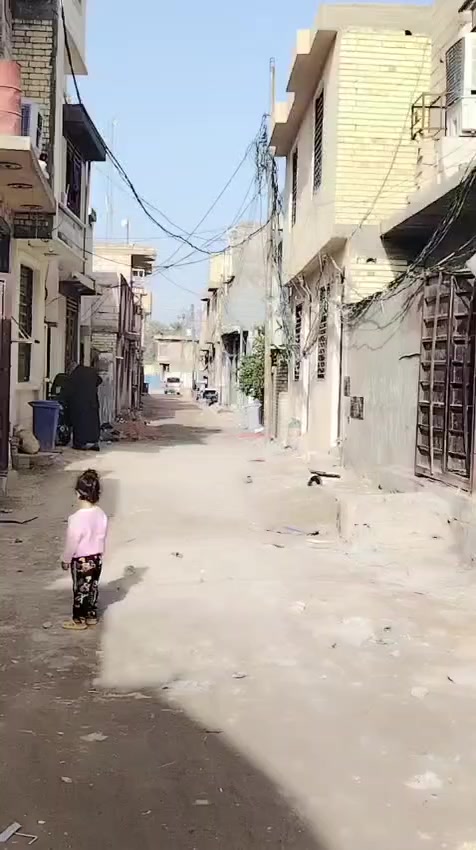 مشتمل ٥٠م للبيع خلف مستشفى الوارث للاورام خلف مدارس العميد قريب على شارع اليطلع على الروضتين طابوك صب مسلح طابق واحد للاستفسار الاتصال على الرقم ***********
