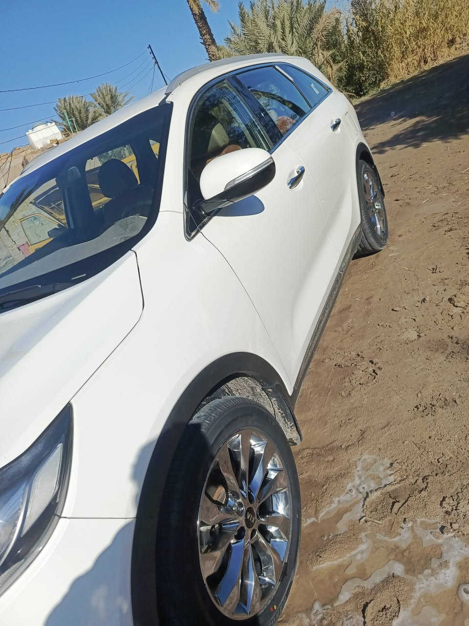 ‏السلام وعليكم
 كيا سورنتو 2020 خليجي كفاله

 عدا حالوب ناعم كلش والباقي كفاله عامه 
تخم تاير حداديه جديده فول جاهزه %100
السياره   مال جناي 
رقم سياره قادسيه
مكان سياره الديوانيه 
السعر250وبيه مجال
 اتصل وتدلل 
اللاتصال ***********
المواصفات
بصمه 
بصمه ابواب 
6 سلندر
7 راكب 
3 قطع تبريد 
جنطة كهربائية 
جنطة ذكية 
كشنات جلد
كشنات كهرباء
بردات خلفيه 
ترحيب عند الاقتراب 
تحديد مسار 

5 انظمة قيادة 
اوتو هولد 
نظام ترحيب 
4 جامة اوتو 
ويل كروم 19
حساسات امامي و خلفي 
اشاير بل مري 
كروز سرعة 
تحكم استرن 
لايت زنون
