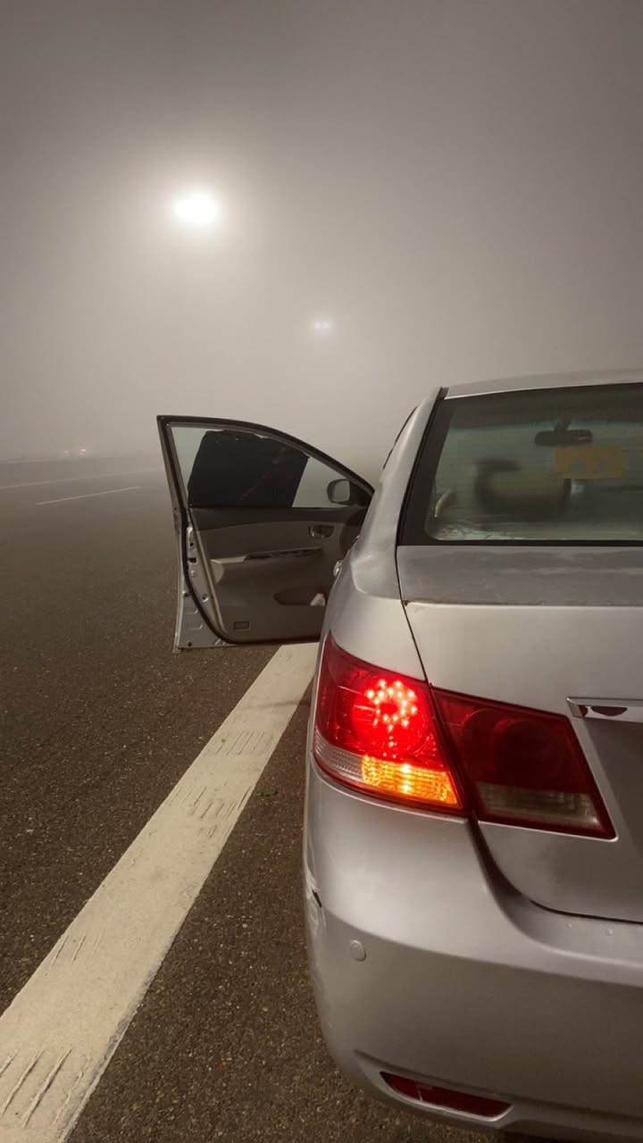 سياره بي وايدي 2013 بصمه كير عادي للبيع سياره جاهزه من كل نواحي محرك مبدل جديد السعر 53 مكان بغداد تلفون ***********
