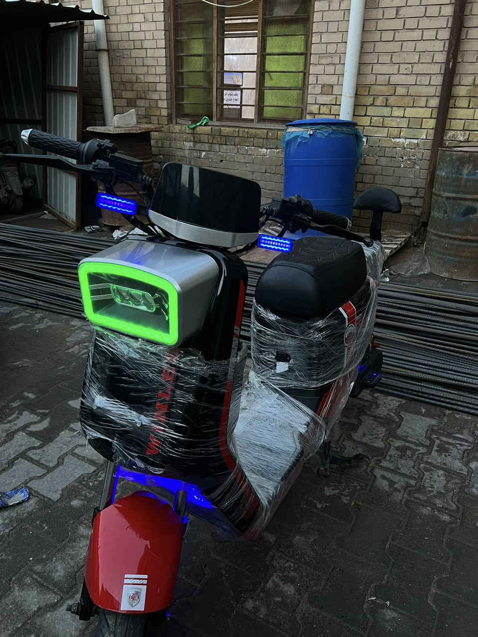 دراحه شحن R7 للبيع بطاريات جدد استعمال قليل مزوده 6 بطاريات قبل سبوع شادهن وين ما يعجبك تفحص اخت الجديده مكفوله من الزلغ سعر 550  وبيهه مجال *********** مكان بصره
