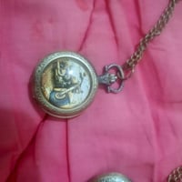 خوان عندي ساعات مثل مموضح بل صوره نحاس هندي للبيع القطعه 10 عندي 12قطع...