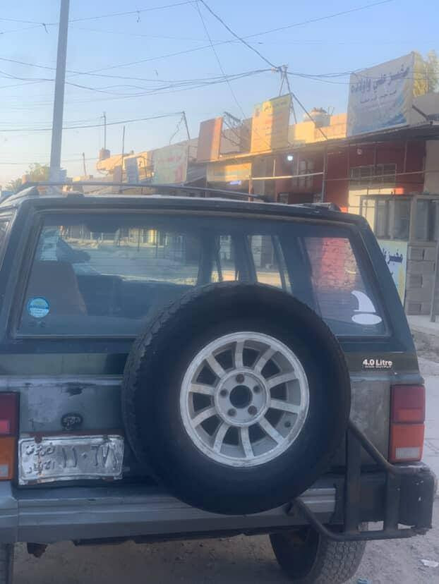 يجيب شيروكي موديل 91 رقم اسود باسمي جام اتو ماسحات شغالات قفل ابواب شغال  السعر :15 قفل مكانها العبيدي (ملاحضه ترهم مراوس وانطي فرق )


**إذا كنت صاحب هذا الإعلان وتريد حذفه لأي سبب، رجاءا أرسل رسالة إلى الدعم الفني**