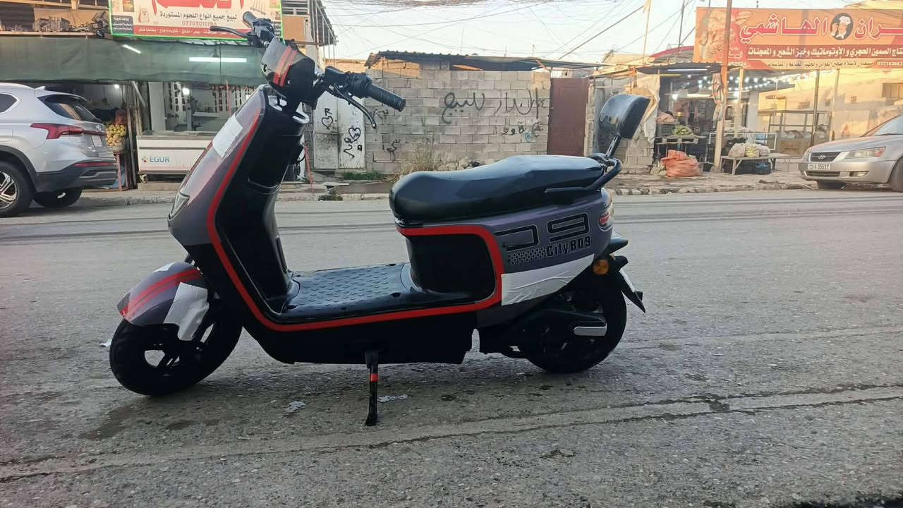 ماطور شحن للبيع
كهربائيات شغاله كلها ماطور نضيف كلش بطاريه جديده والباقي كدام العين رقم موبايل *********** \ *********** 
الكورك بي واتساب أو مراسله خاص
سعر 500 بي مجال
