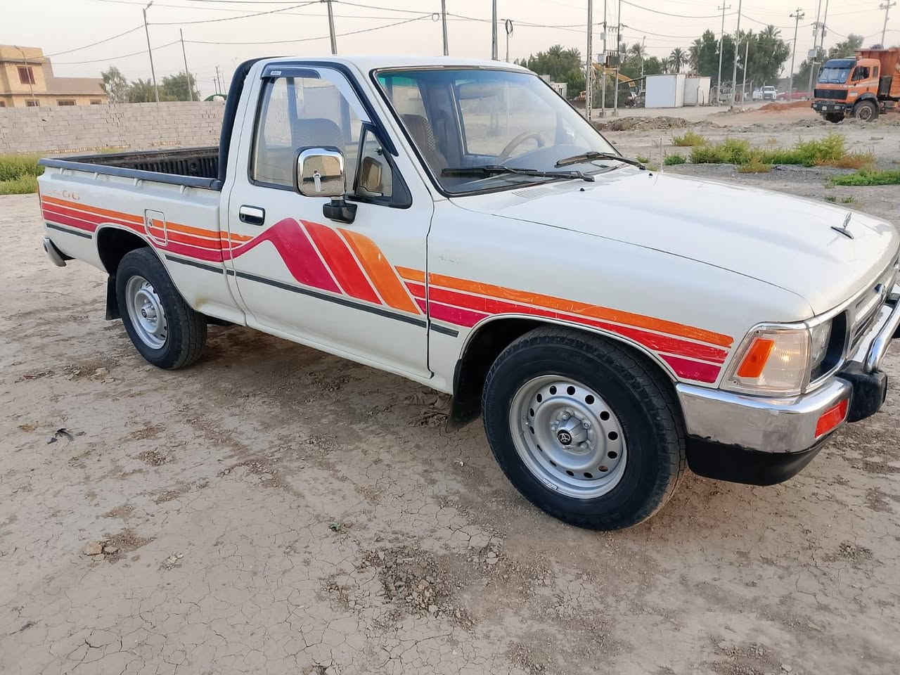 سلام عليكم  بيكم للبيع موديل 93 رقم بابل سياره جاهزه من كلشي  تحويل مباشر السعر56وبيها مجال مكان ديوانية رقم الهاتف ***********
